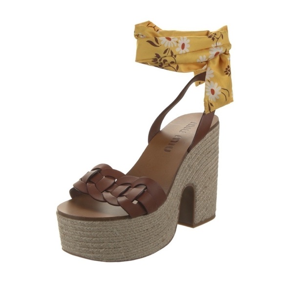 Miu Miu | NWOB Leather Platform Sandals with Yellow Ankle Straps - Size IT 40 - Picture 6 of 9